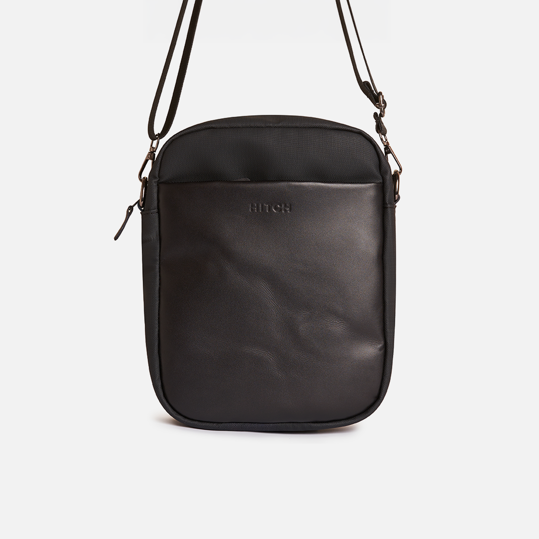 Courier - Crossbody Bag - Black