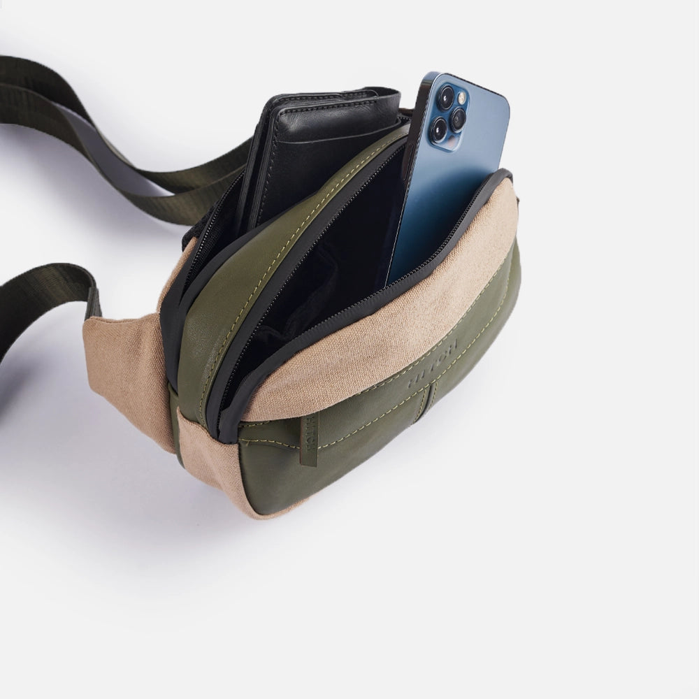 Urban Crossbody - Fanny Pack - Dark olive/Beige