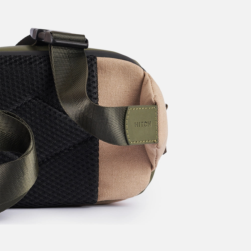 Urban Crossbody - Fanny Pack - Dark olive/Beige